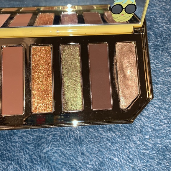 Too faced sparkling pineapple eyeshadow palette - Picture 5 of 7